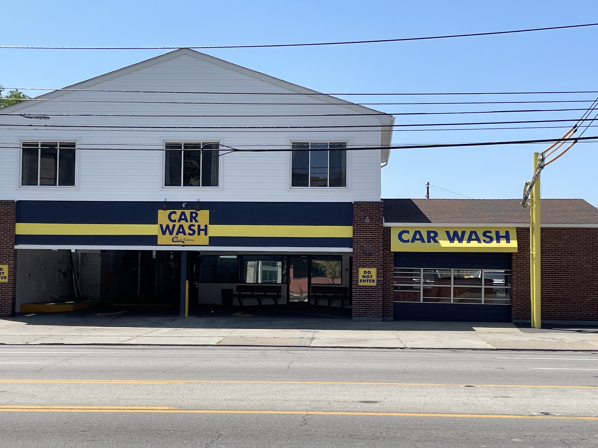 Classie Express Car Wash in downtown Louisville